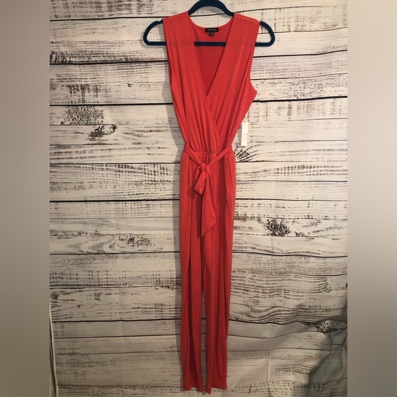 VENUS Vibrant Red V-Neck Top Wrap Tie Jumpsuit size Small NWT - Picture 2 of 14